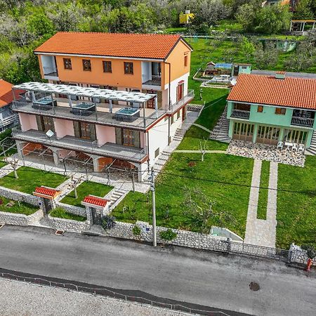Apartments Francoise Криквеница Екстериор снимка