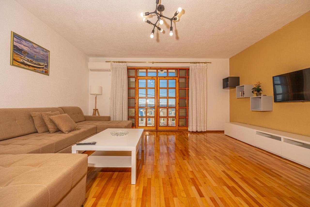 Apartments Francoise Криквеница Екстериор снимка