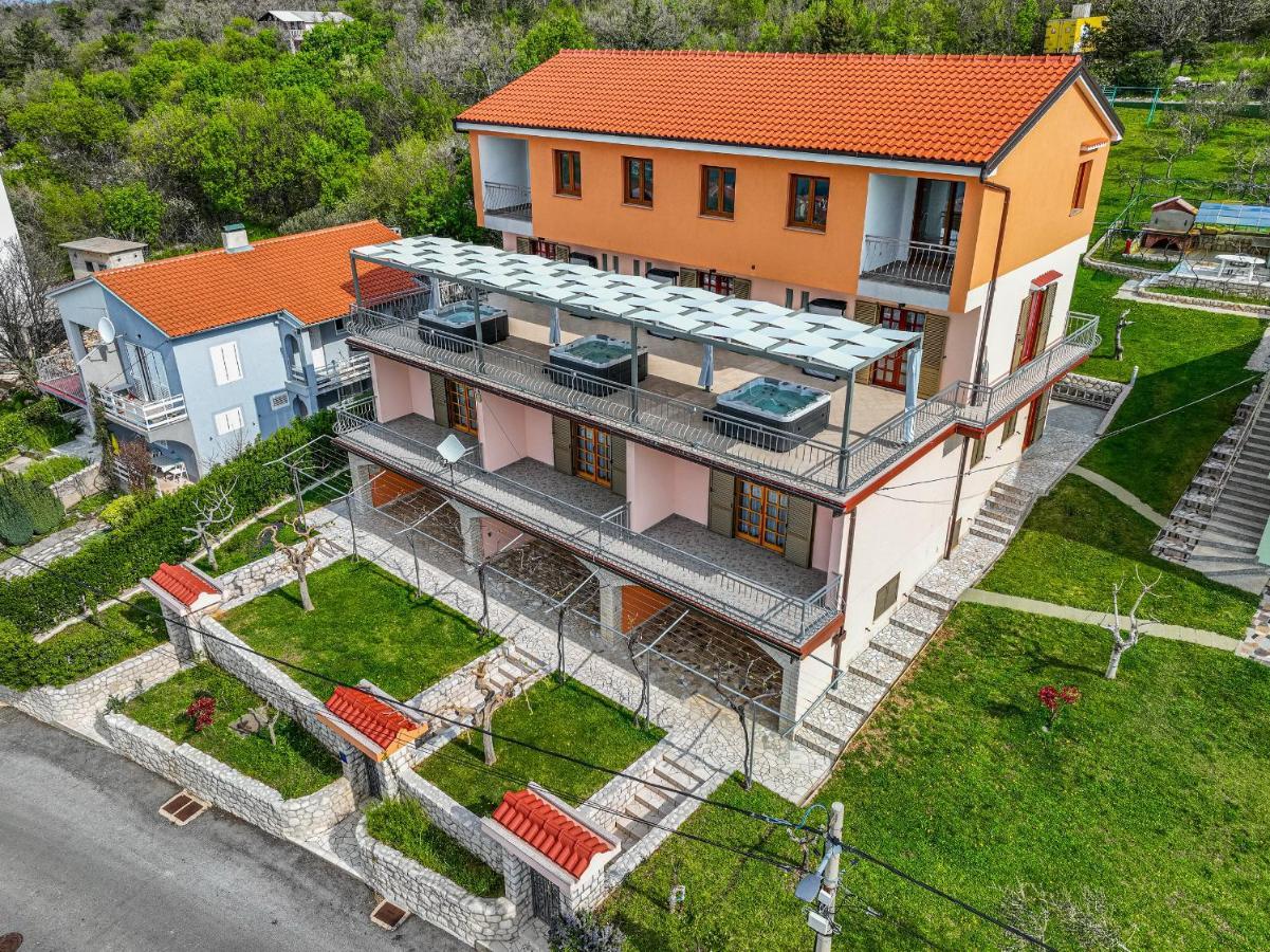 Apartments Francoise Криквеница Екстериор снимка