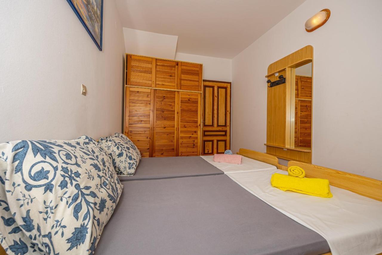 Apartments Francoise Криквеница Екстериор снимка