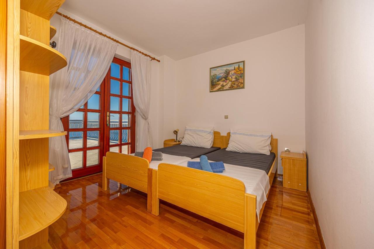 Apartments Francoise Криквеница Екстериор снимка