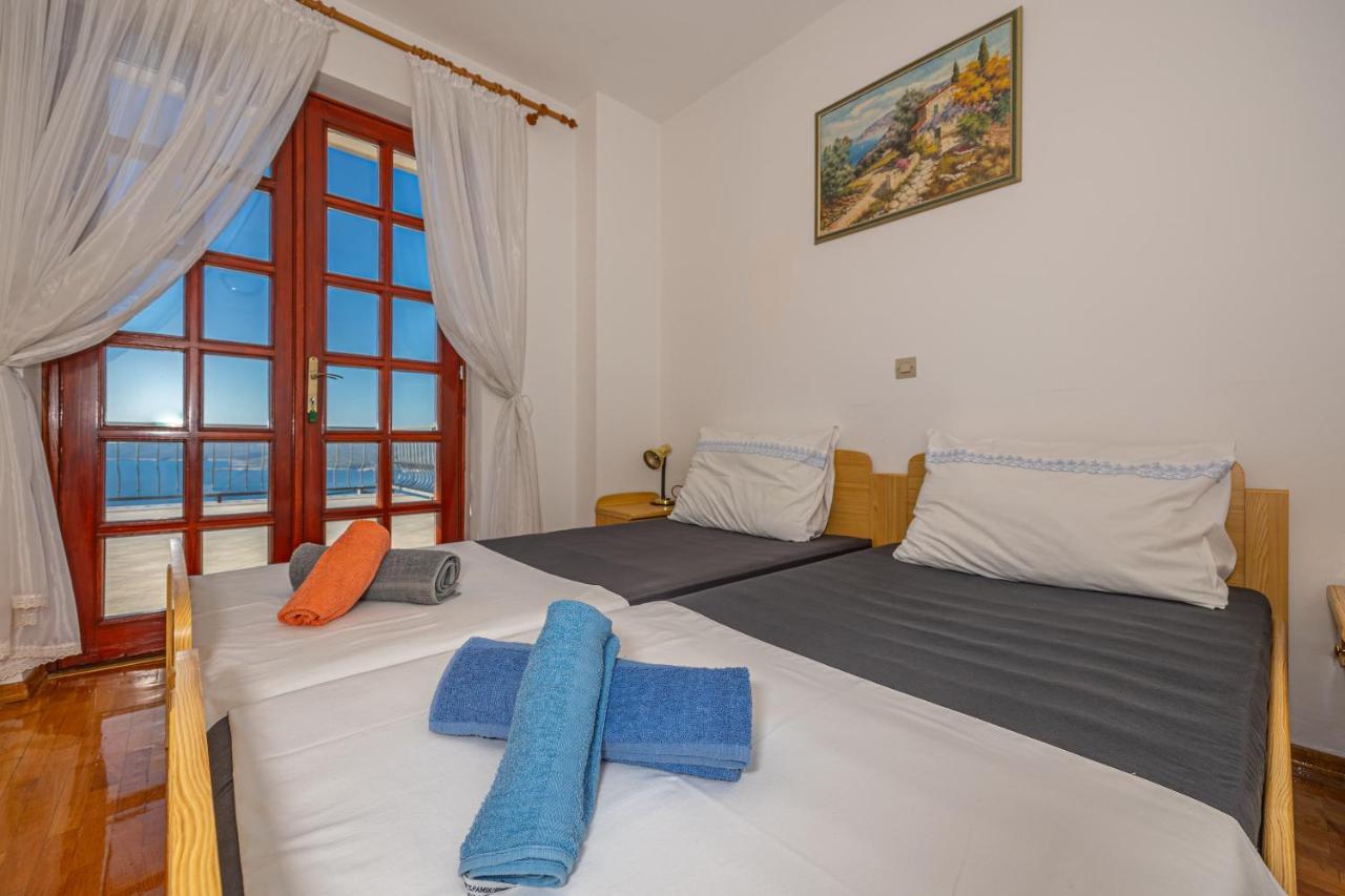 Apartments Francoise Криквеница Екстериор снимка