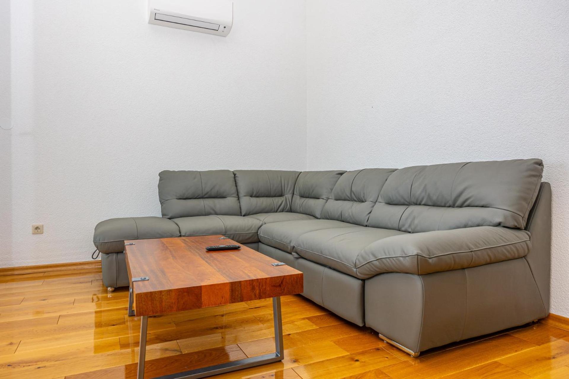Apartments Francoise Криквеница Екстериор снимка